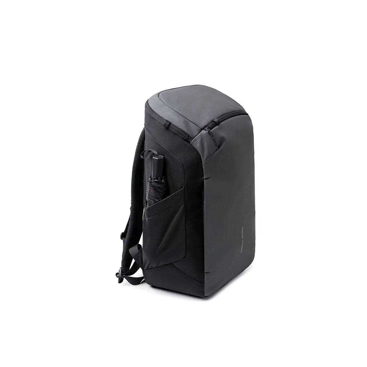 AeroLock: Lightweight Backpacks with Breathable Features for Commuters