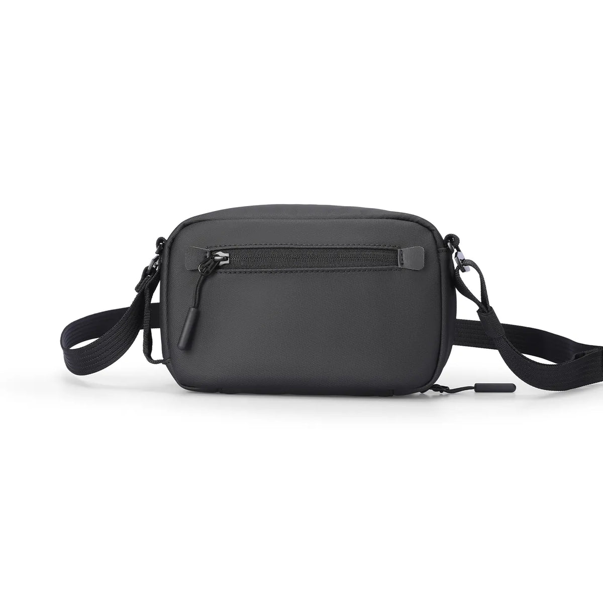 Oxford Voyager: Your Durable, Water-Resistant Companion for Every Day Life