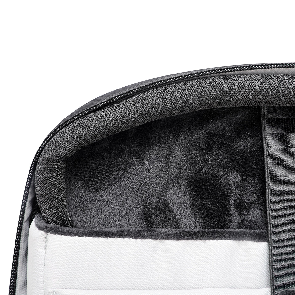 Das Ratio Arc Compartment: Wasserfester Laptop-Hartschalenrucksack