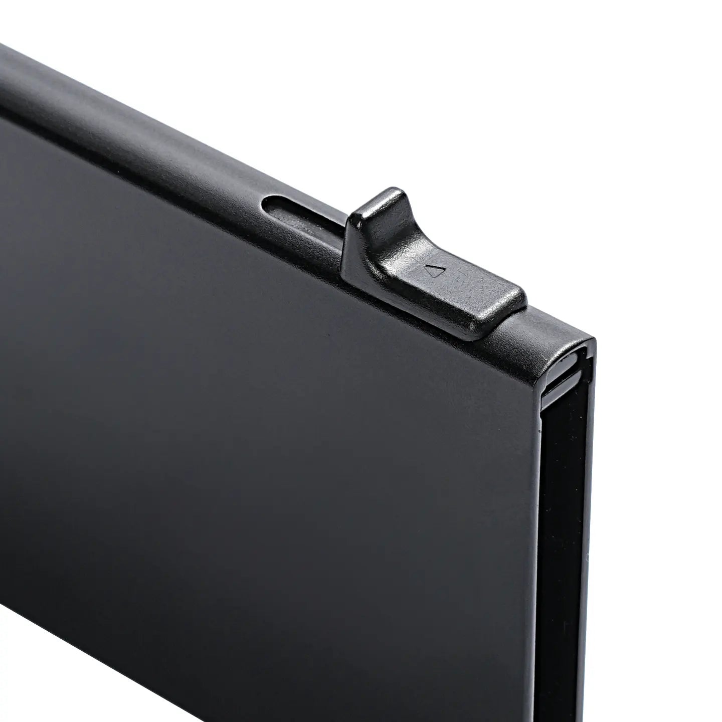 VaultPop: The Ultra-Thin Metal Card Holder For Protecting