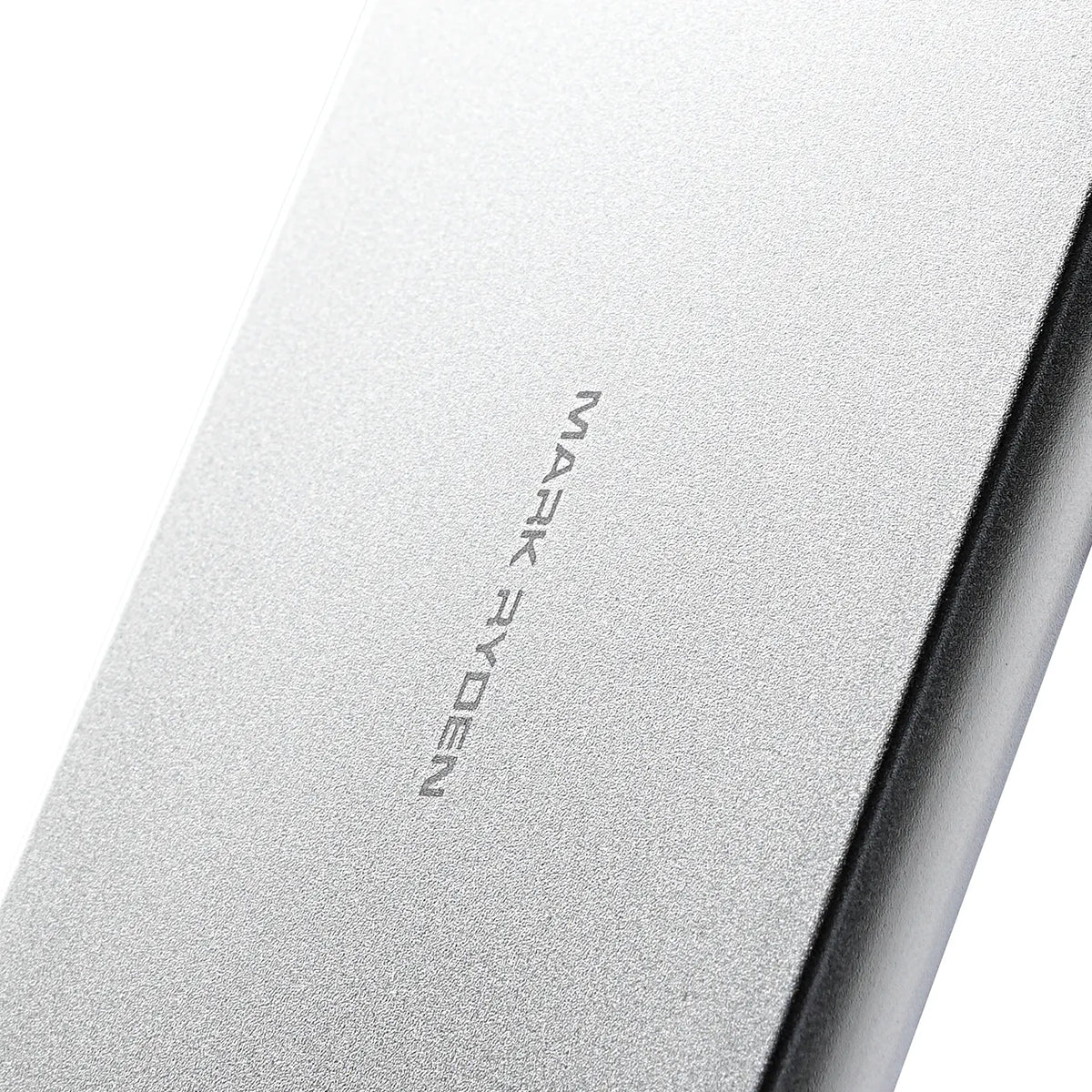 VaultPop: The Ultra-Thin Metal Card Holder For Protecting