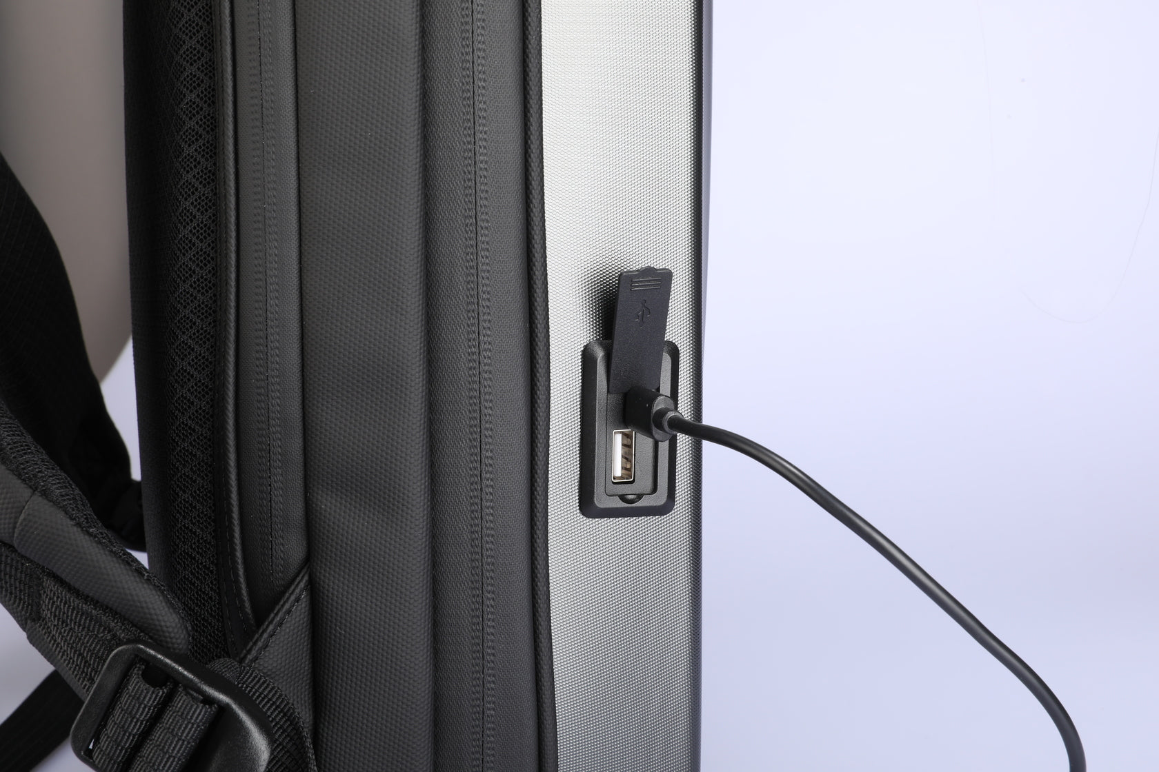 MarkRyden MR7917 Product Description