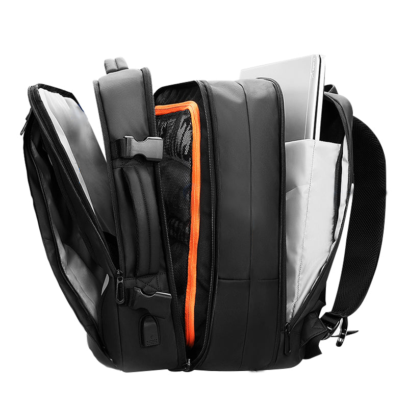 CommutePro MR9872: Efficient Organizing in Classic Style Backpack