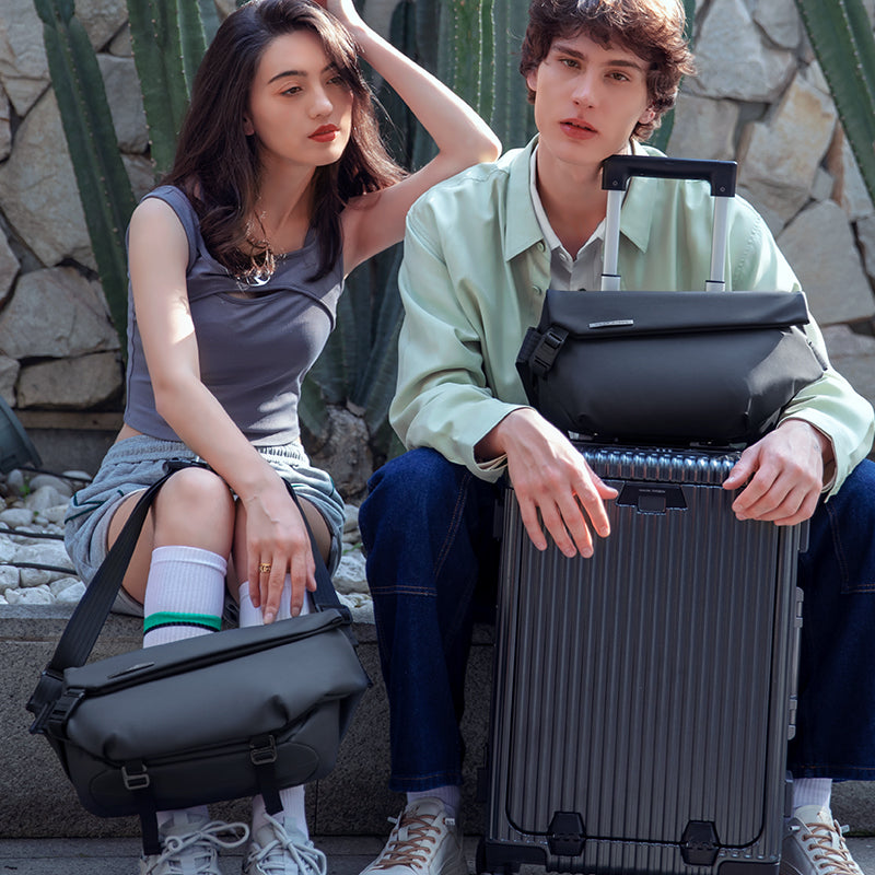 Casual II MR3601: Sleek, Secure, and Smart Shoulder Bag | Mark