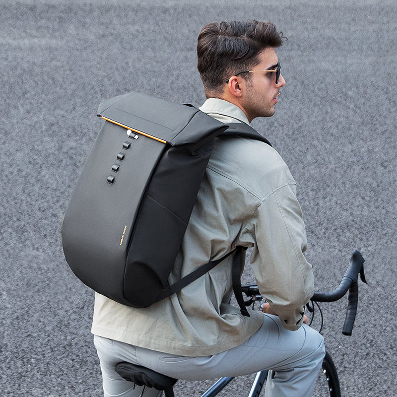 MARK RYDEN Global anti-theft 28L multi-functional backpack on cyclist