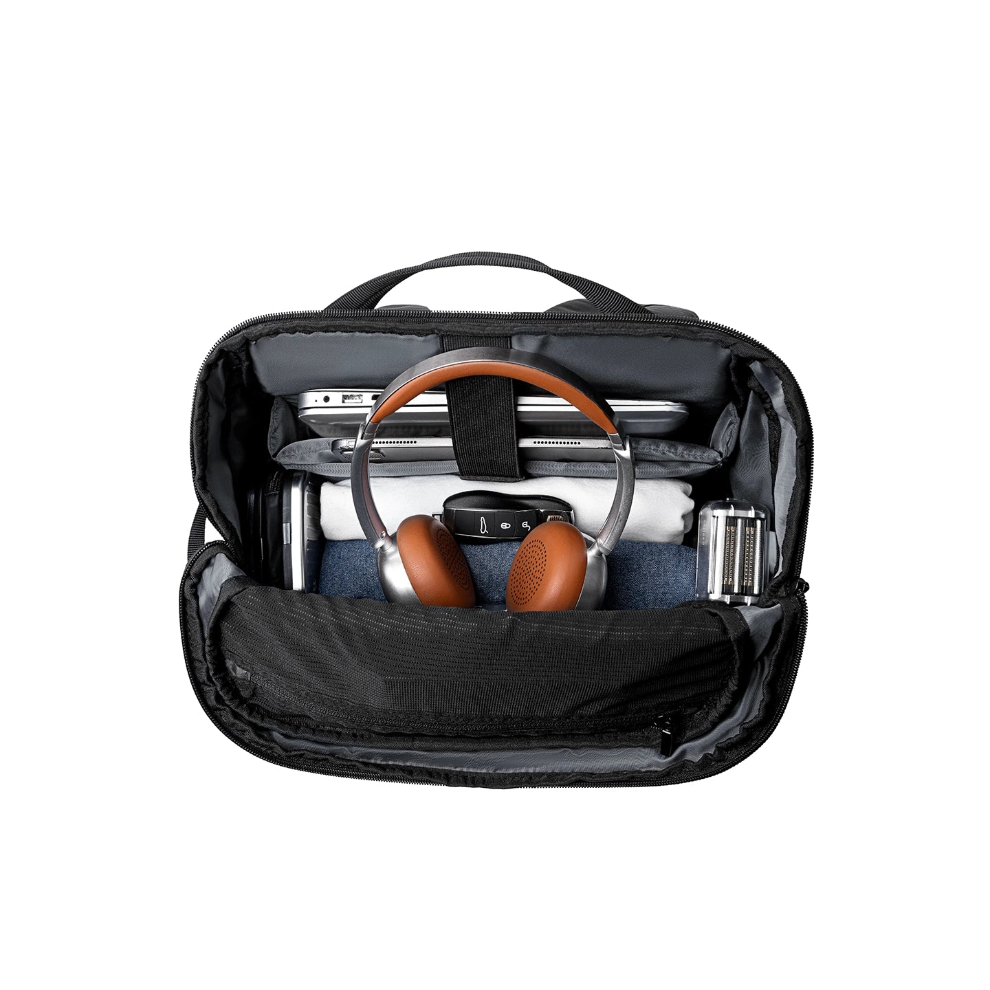 AeroLock: Lightweight Backpacks with Breathable Features for Commuters