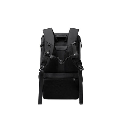 AeroLock: Lightweight Backpacks with Breathable Features for Commuters