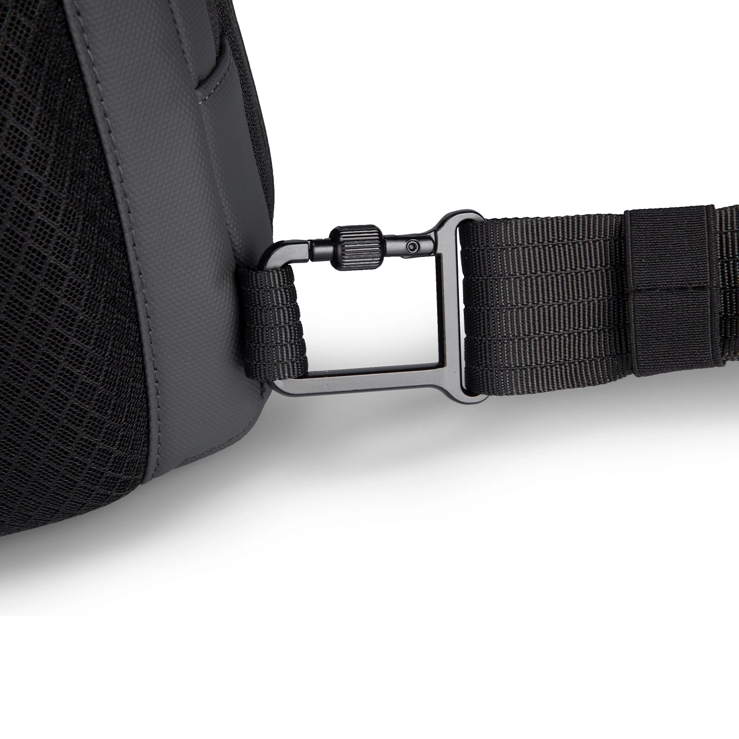 Colonne: High-capacity Urban Commuting Daily Crossbody Bag