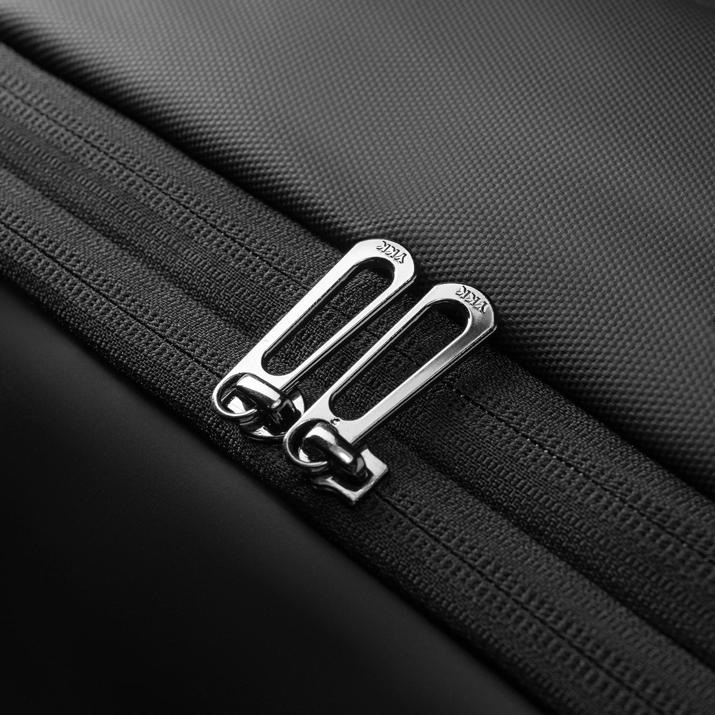 Expandos Max: MARK RYDEN Maximum Capacity Anti-theft Compression Backpack