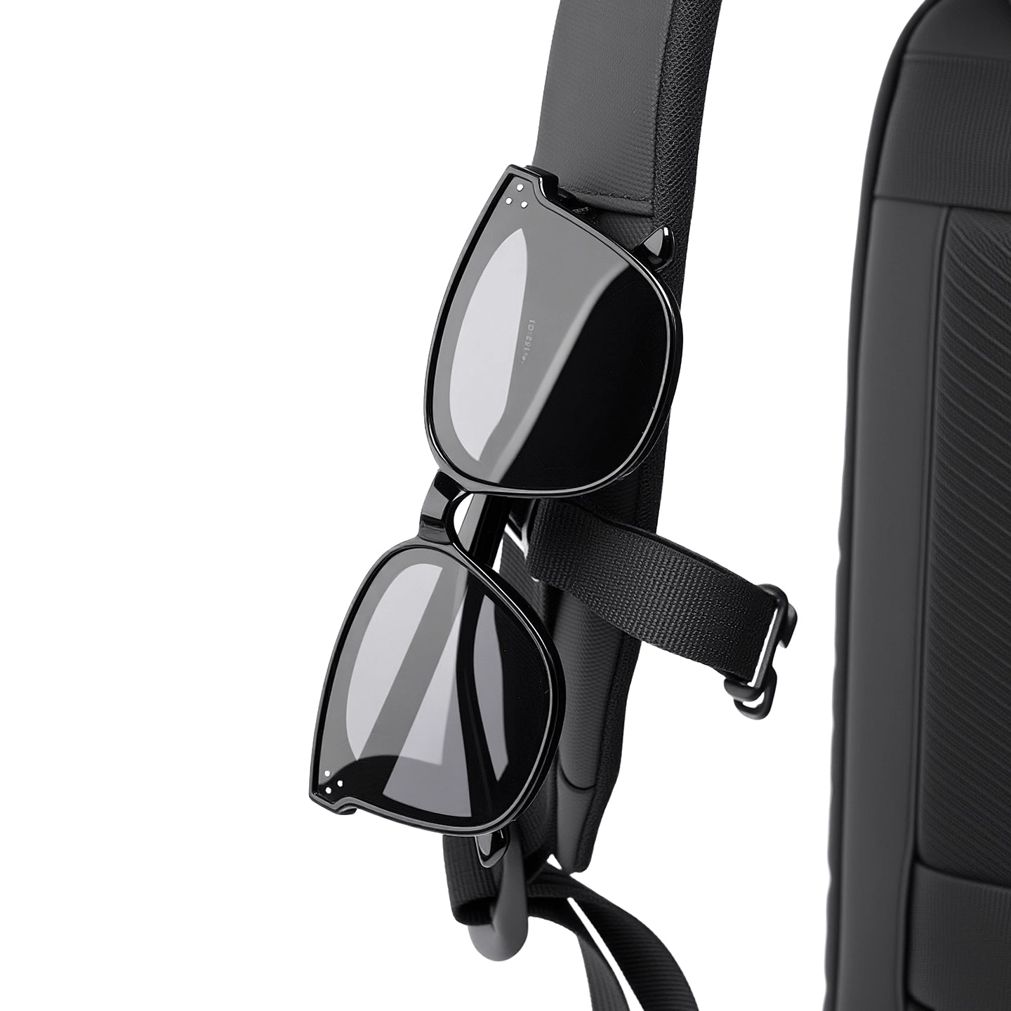 TechVault: 17.3 Inch Laptop Backpack with 900D Film-Protected Fabric for Professionals