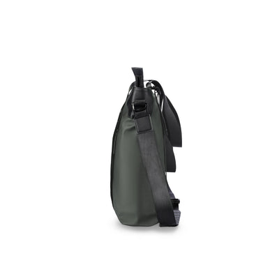 TechSafe: The multifunctional Messenger Bag with Simple Design