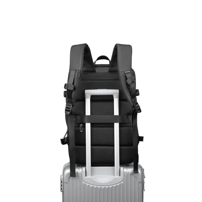 Pathrato: Multi-layered Compartments With Minimalistic Design Backpacks