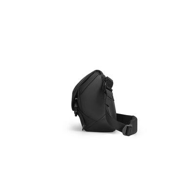 Harvey: Leather Waterproof Multifunction Messenger Bag