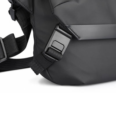 Mailman: Youthful Fashionable Snd Energetic Messenger Bags