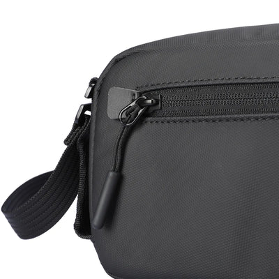 Oxford Voyager: Your Durable, Water-Resistant Companion for Every Day Life