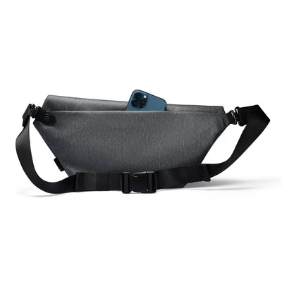 Pelmeen: Streamlined Design Style For Daily Traveling Chest Bag