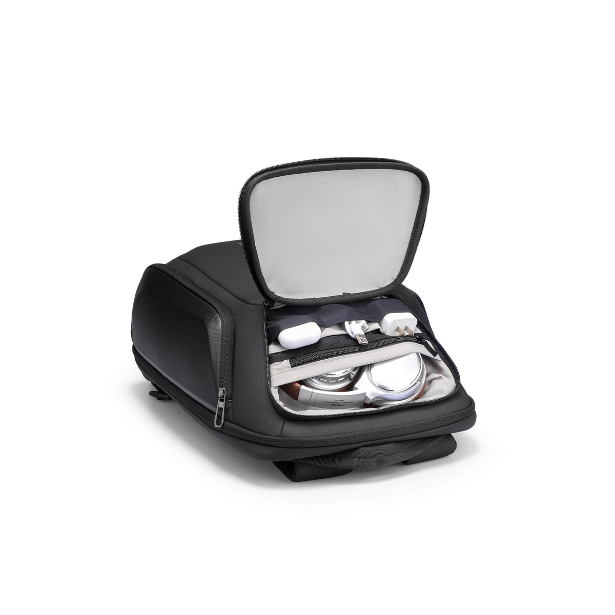 Polycom: Plan Your Day Comfortably With a Versatile Backpack