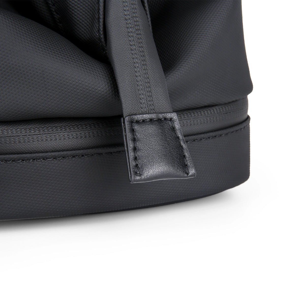 Switchstorage V: Toiletry Bag with Wet and Dry Areas for Modern Travelers
