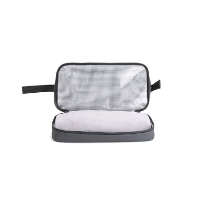 Switchstorage V: Toiletry Bag with Wet and Dry Areas for Modern Travelers