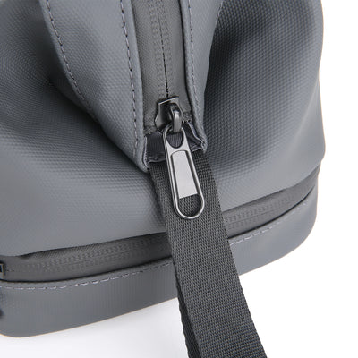 Switchstorage V: Toiletry Bag with Wet and Dry Areas for Modern Travelers