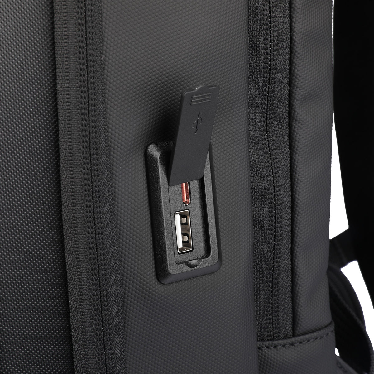 Das Ratio Arc Compartment: Wasserfester Laptop-Hartschalenrucksack