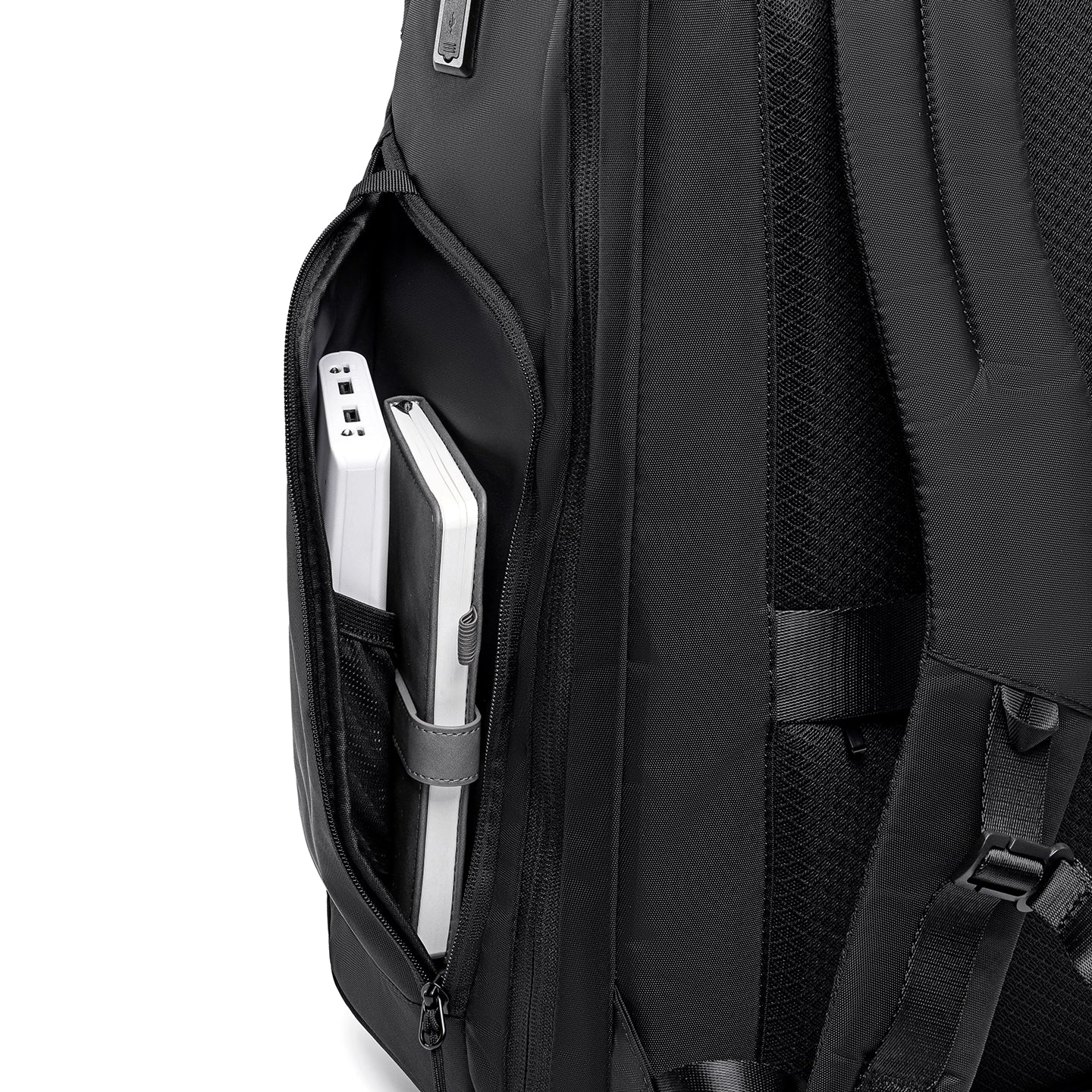 VanguardLock: Anti-Theft Laptop Backpack with Locking Zipper System