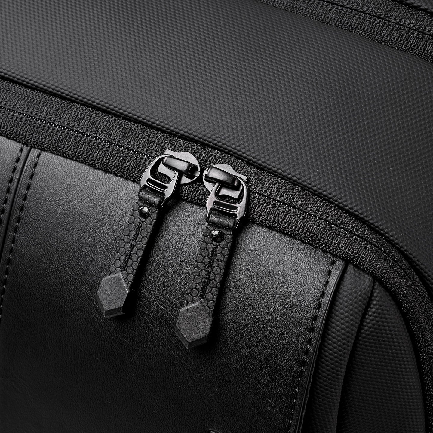 AeroBrief: 17L Business Laptop Backpack with 3D Breathable Back for Commuter