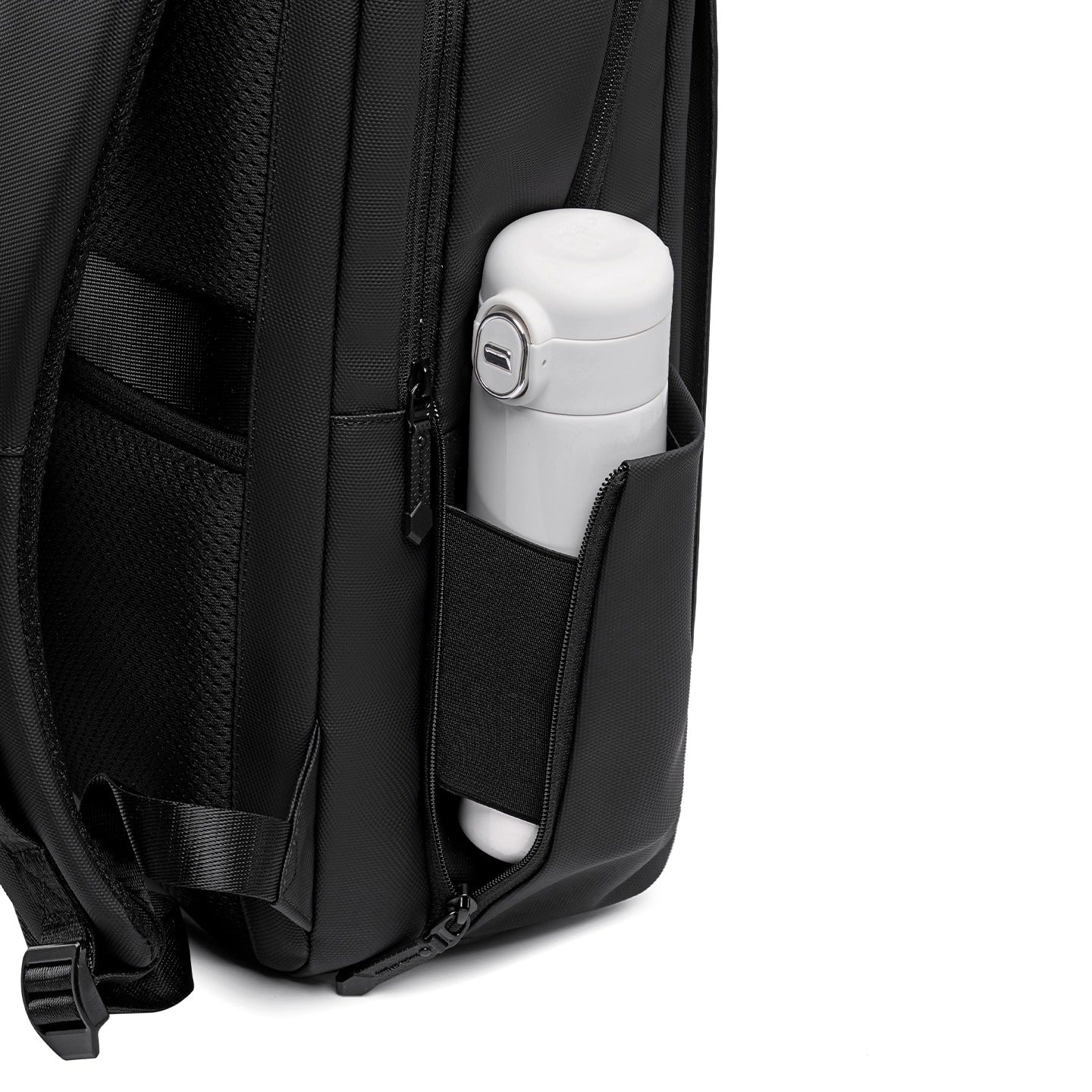 AeroBrief: 17L Business Laptop Backpack with 3D Breathable Back for Commuter