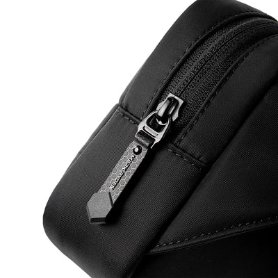 MetroCatch: 2L Sling Bag with Quick-Release Metal Buckle for City Explorers