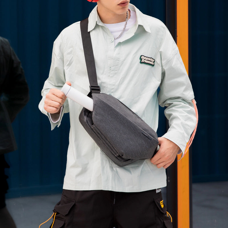 Mark Ryden Global Fingon Ⅰ leather large capacity city commuter messenger bag gray daily use