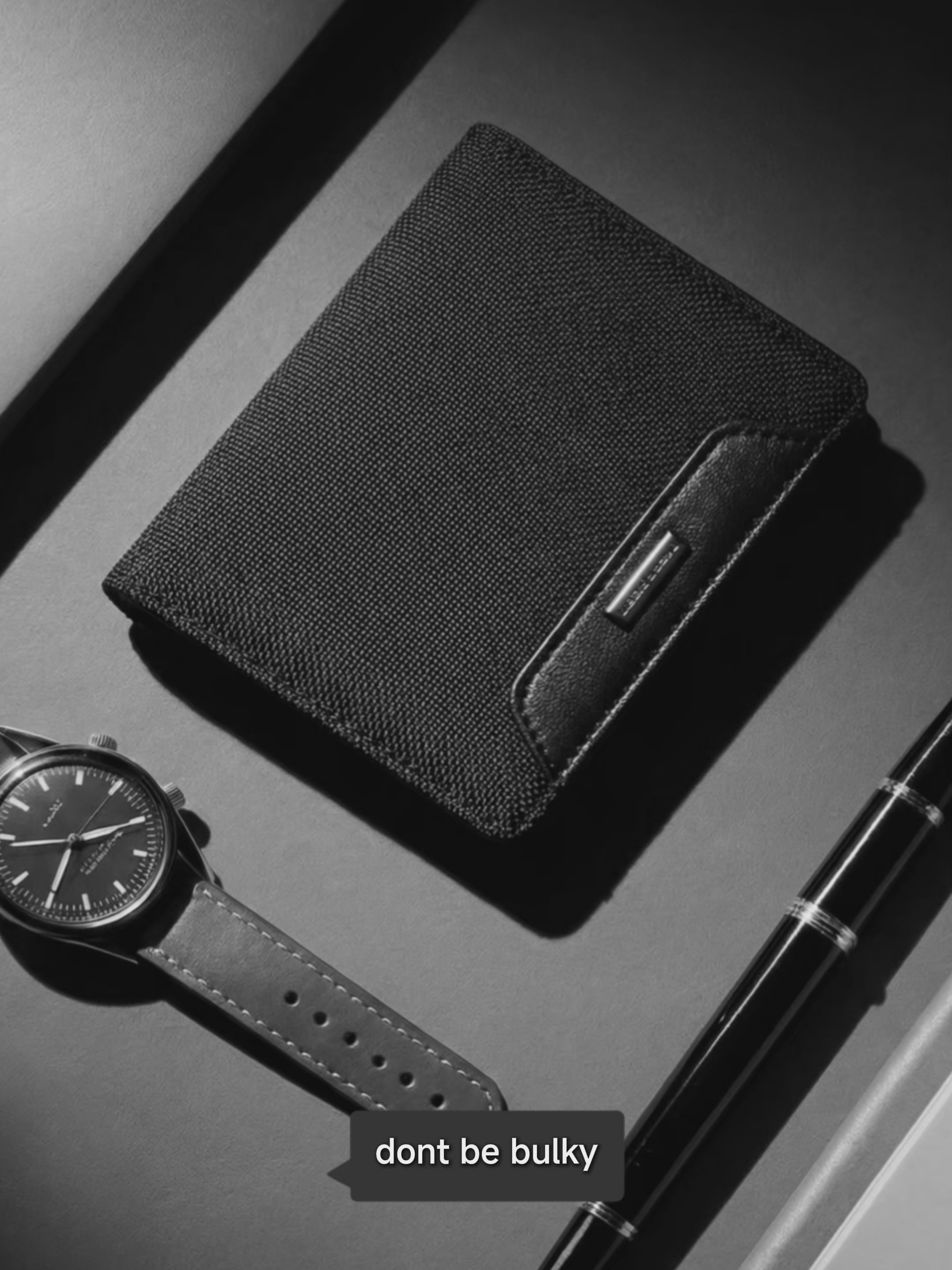 MorphFold: Ultra-Thin Card Wallet with 6 Slots for Daily Carry