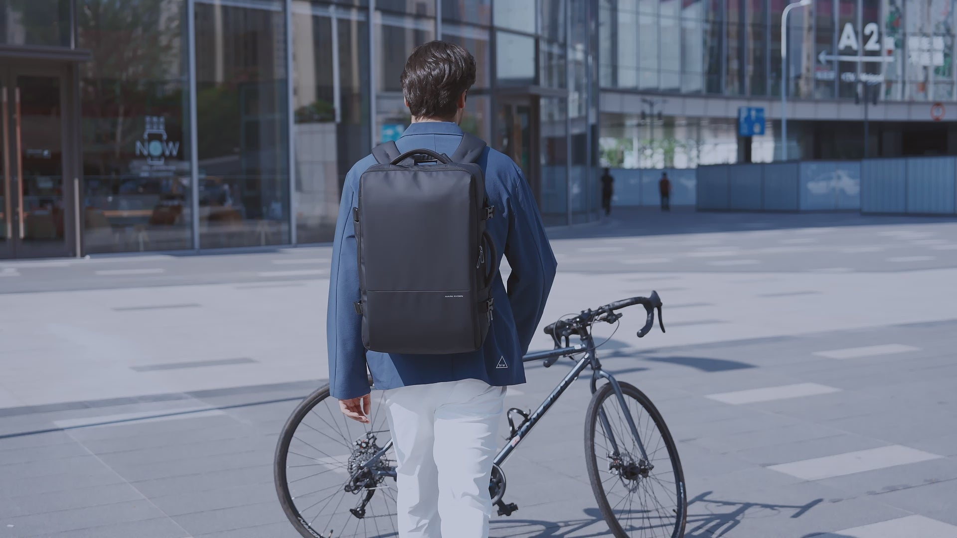 Super MR9822: Business Trips Travel College Three-layer Main